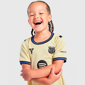 Kit Infantil Camisa Barcelona x Kobe 2025/26 Away