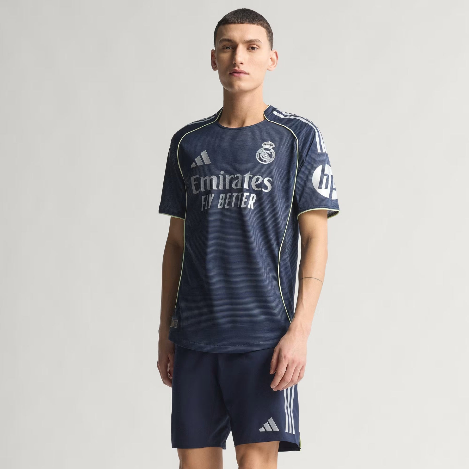 Camisa Real Madrid 2025/26 Away – Jogador